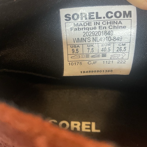 NWOT SOREL Evie Warp‎ Red  Suede Leather Hidden Wedge Ankle Boots 9/40 - Picture 2 of 9